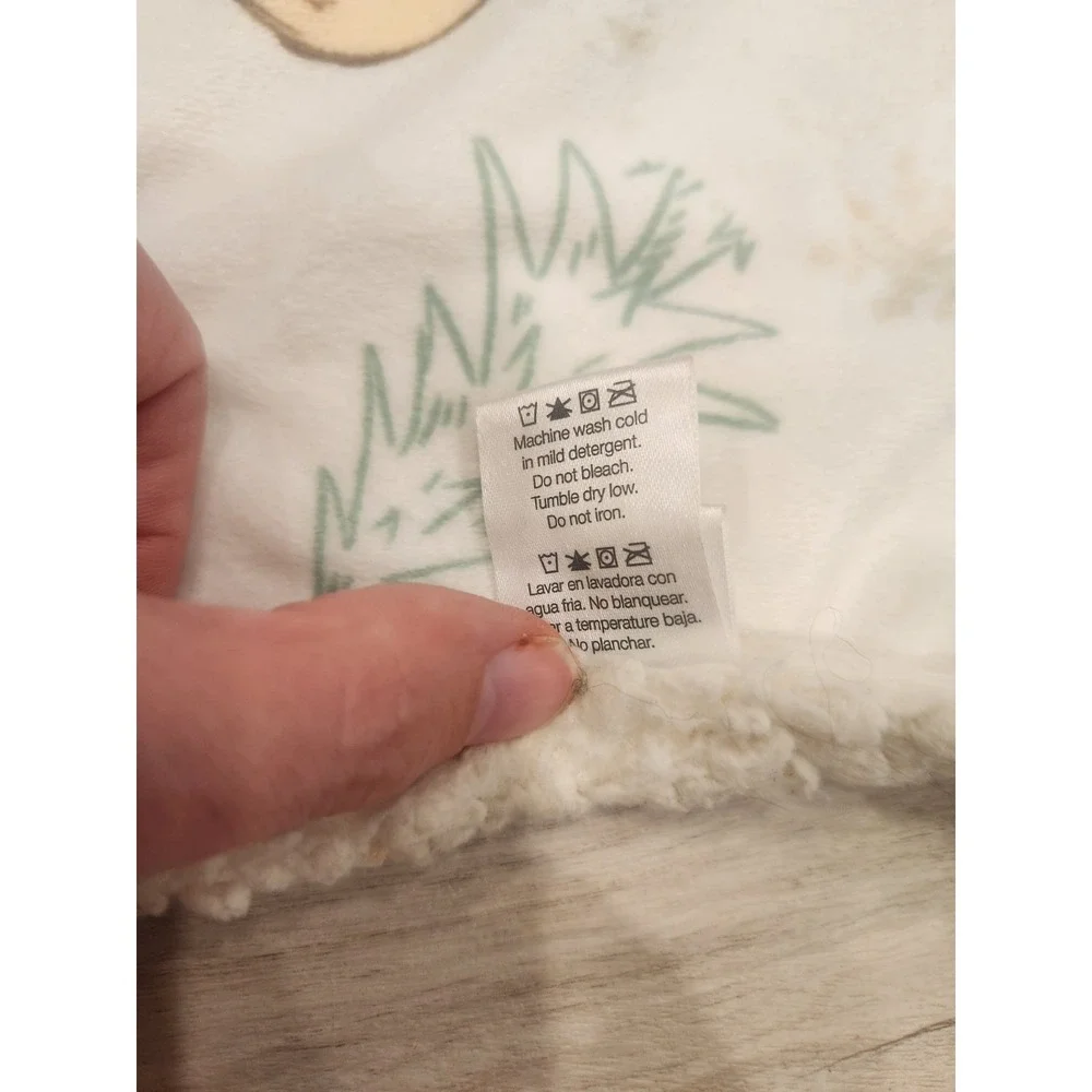 Disney Baby Christmas Santa Trees Winnie the Pooh Soft Baby Blanket Sherpa Back‎